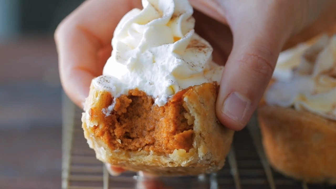 Easy Pumpkin Pie Bites with Spiced Whipped Cream